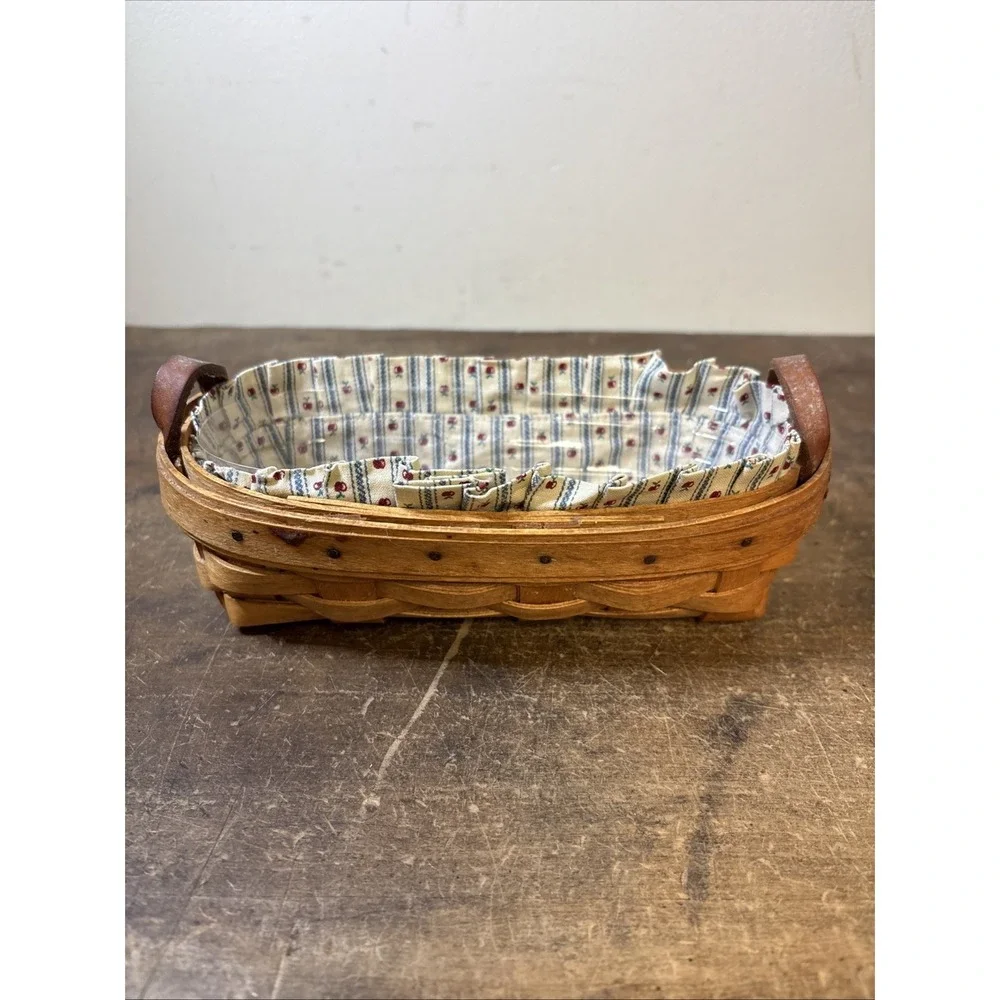 Vtg Longaberger Small Cracker Basket Apple Fabric Liner & Plastic